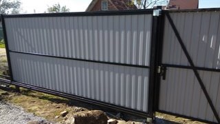 Купить сваи для ворот в Ломоносов. Заказать ворота на сваях под ключ от 21889 руб