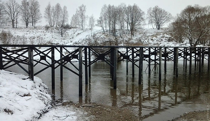 Свайные мосты: надежное решение для преодоления водных преград в Ломоносове от 57327 руб